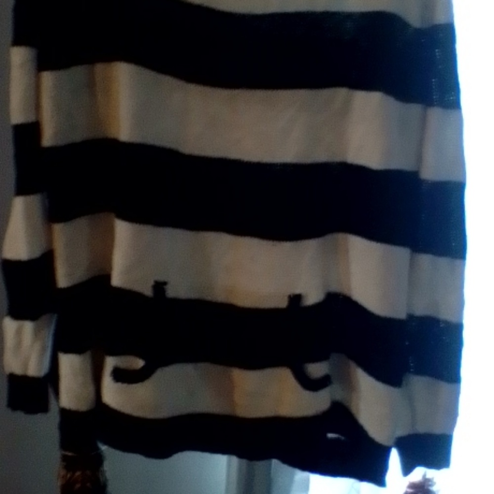 Black n cream Sweater